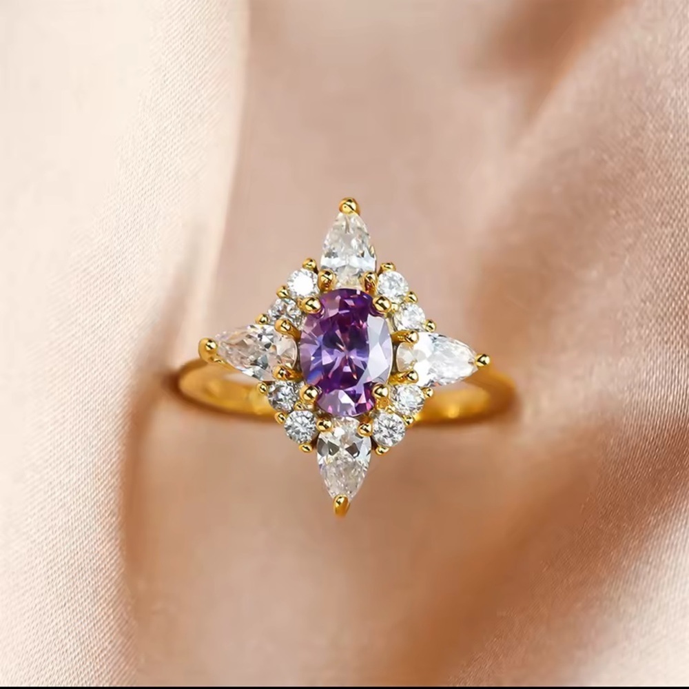 Lab Created Amethyst Gold Plated Crystal CZ Lilac Purple Gemstone Ring size 7 - Picture 3 of 4